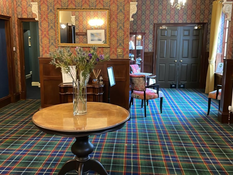 Having undergone a complete refurbishment over the last two years, the hotel has a mix of modern and traditional décor