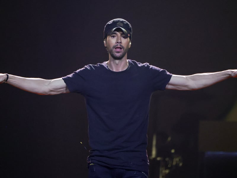 This 2014 Latin pop sensation, Bailando, ignited dance floors across the globe with its rhythmic energy and passionate delivery. Featuring Descemer Bueno and Gente De Zona, the song's fusion of Latin rhythms, catchy melodies, and Enrique Iglesias's signature vocals created an irresistible combination. 