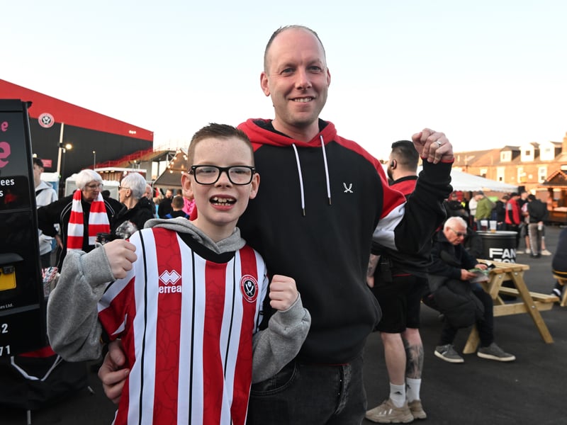 Sheffield United fan gallery v Millwall