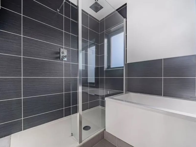 This home is definitely worth visiting if you are looking for a brilliant family home with lots of space. 