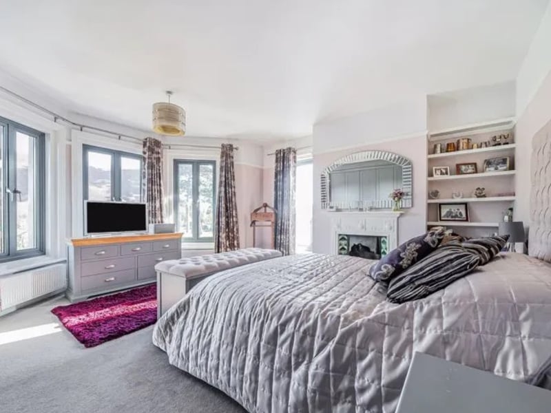 The listing says: "Situated in a highly regarded location within close proximity to the seafront and High Street is this beautifully presented detached residence which boasts spacious and imposing living accommodation." 