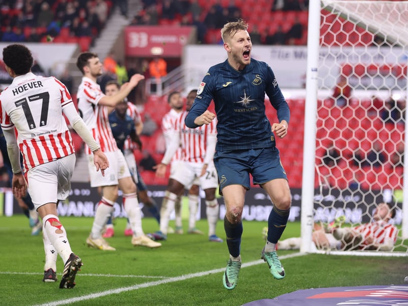 One of Swansea's stand out players since arriving from MK Dons two summers ago, Darling is a player admired by rumoured Rangers managerial target Russell Martin, who has signed him twice. An intelligent defender, who is capable with the ball at his feet, he'll almost certainly be on the radar of wherever Martin goes next.