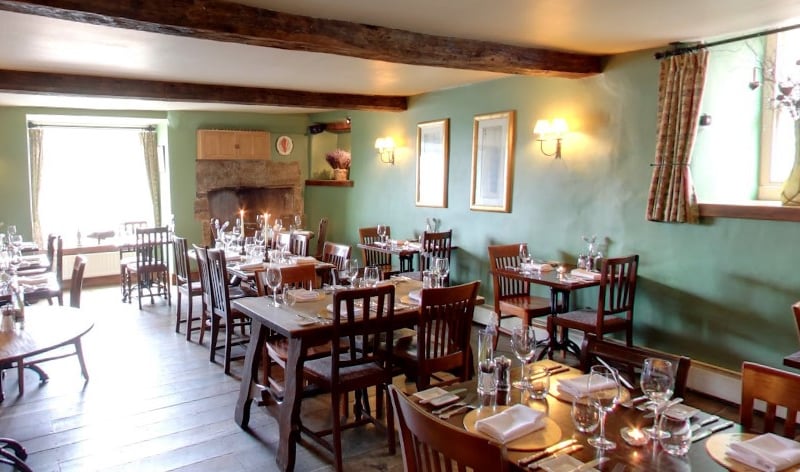 Sandpiper Inn is a 17th century pub located nearby to Wensleydale Valley. The pub prides itself on running a “proper” Yorkshire business, showcasing classic and seasonal dishes. 