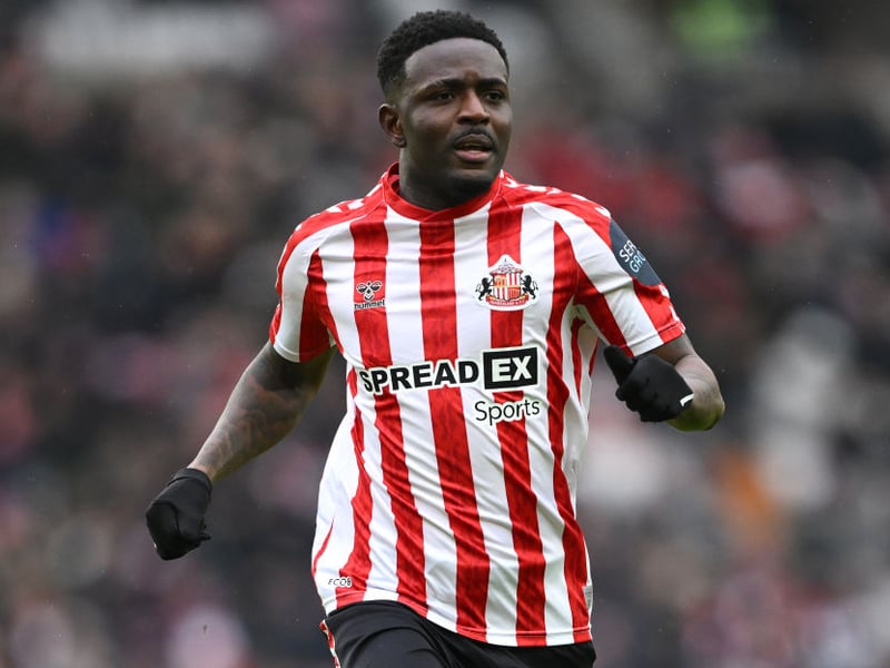 Never really able to get going on the pitch, unable to make his debut until January and suffering some further setbacks thereafter. One or two important cameos off the bench along the way never seemed to reach full match sharpness. 5