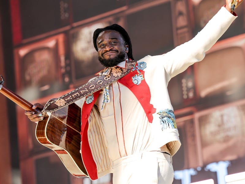 Shaboozey performs at the Coachella Stage during the 2025 Coachella Valley Music and Arts Festival at Empire Polo Club on April 13, 2025 in Indio, California.