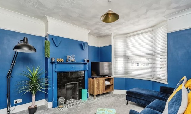 This home is on the market for £225,000 and it is being sold with Purple Bricks. 