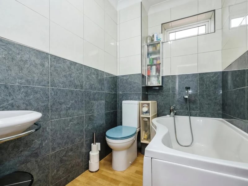 This home is on the market for £430,000 and it is being sold with Morris Dibben - Hayling Island. 