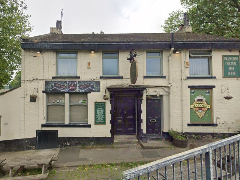 Independent real ale pub Jacob's Well is ideally placed by Centenary Square. The historic 19th century boozer has a great selection of local ales and world beers.