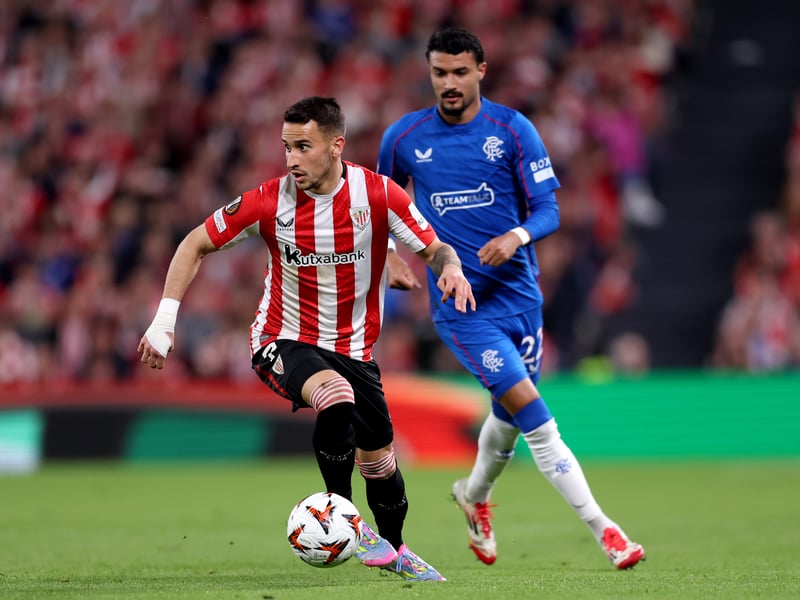 His defensive frailties were exposed when Bilbao came down his flank, although made big block on Berenguer to stop a potentially lethal counter. Unable to do much in an attacking sense. 5