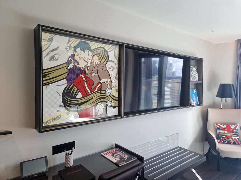 Inside the room - with fantastic arty touches