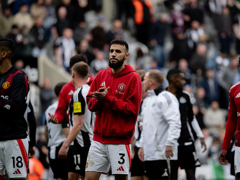Mazraoui is the best option to replace Diogo Dalot from the start this weekend, and the Portuguese full-back needs a rest.