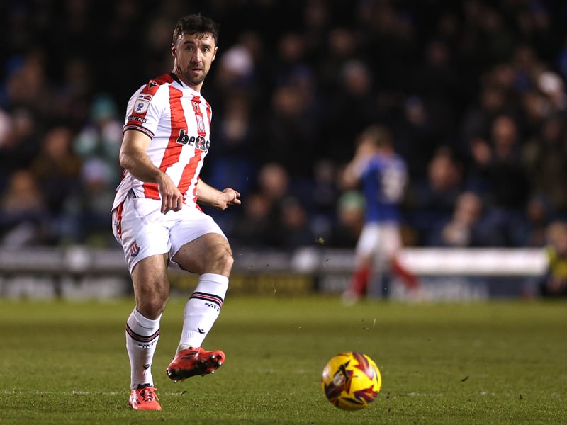 Stoke's Republic of Ireland international left back Stevens has now missed his side's last six games after a fresh injury blow.