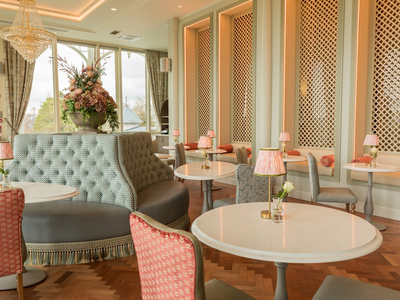 The light and airy Loggia restaurant, with its uninterrupted views across Strathearn Valley, has a packed menu of brunch classics, many with an innovative twist, including croissant burgers, haggis Benedict, steak and eggs, waffles, pancakes and bagels. The drinks menu features a range of smoothies, lattes and cocktails. Guests can also enjoy afternoon tea here.
