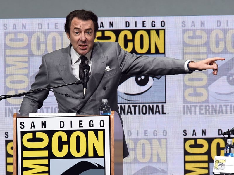 Alan Carr isn't the only chat show host appearing in the first Celebrity Traitors - Jonathan Ross will be taking on the challenges and trying to sniff out the liars too. There will certainly be no lack on conversation for viewers to enjoy.