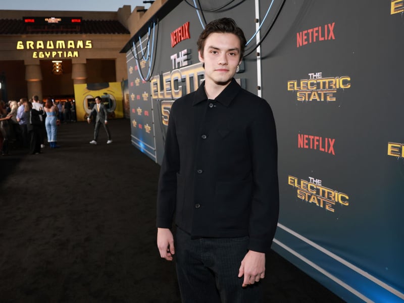 If the new Bond producers go down the route of following the adventures of a young 007 then English actor Louis Partridge is in poll position. His breakthrough came with the Netflix mystery film 'Enola Holmes' and its 2022 sequel. He also played punk icon Sid Vicious in miniseries 'Pistol' and recently starred in Alfonso Cuarón thriller series 'Disclaimer'. He's the 11/2 third favourite.