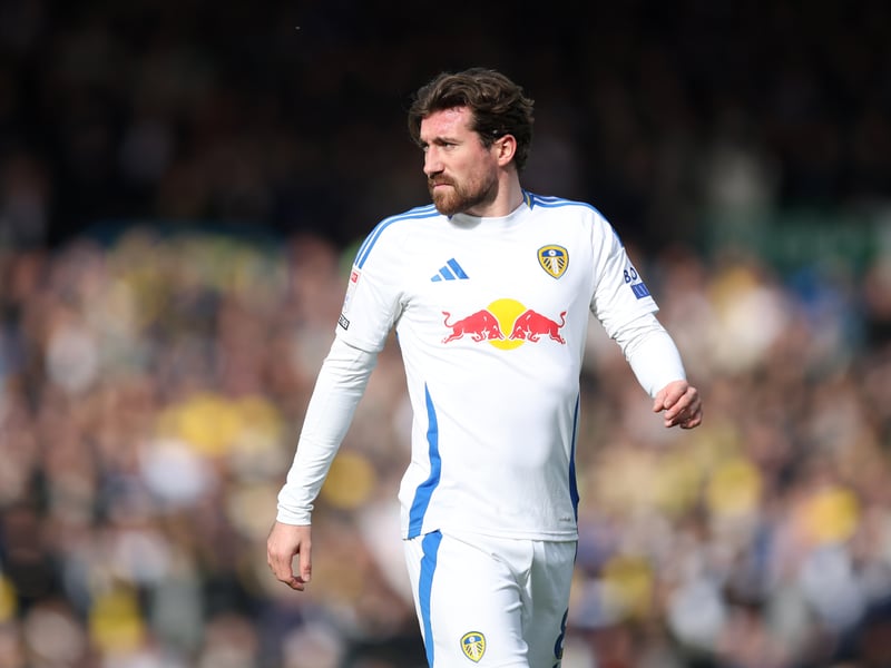 In the same boat as James, with no update on Rothwell's calf injury at Farke's pre-match press conference. The midfielder has now missed his side's last five games with the injury. Farke had been hopeful that he would be back for the final two games so it could be that he now returns.