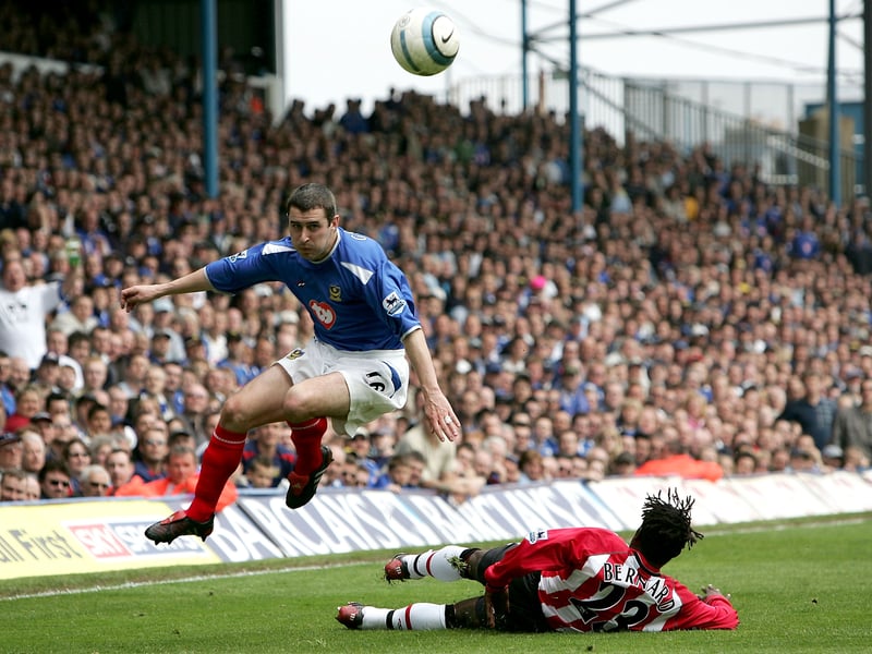 Andy Griffin skips a tackle by Olivier Bernard.