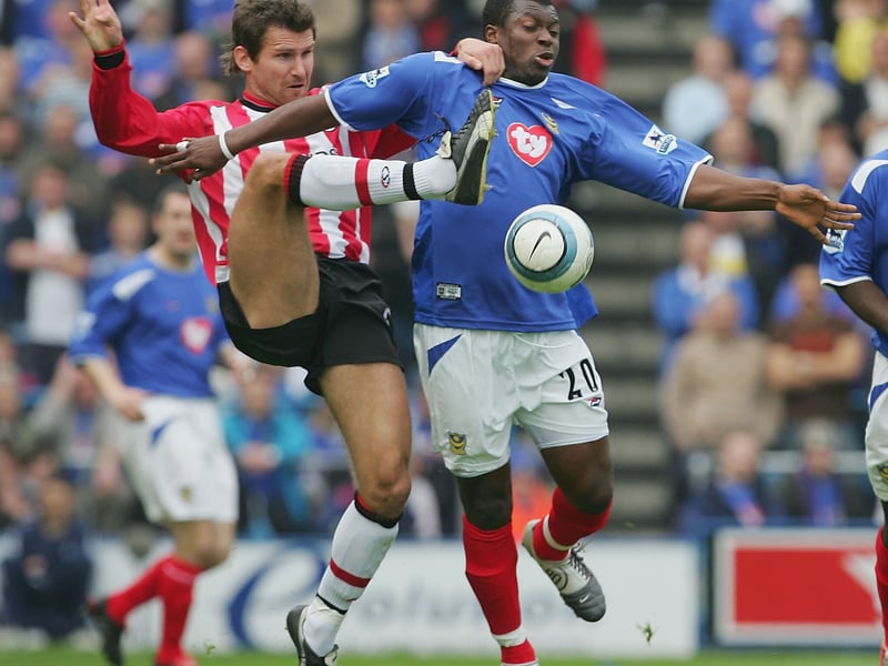 Yakubu tussling with Andreas Jakobsson.