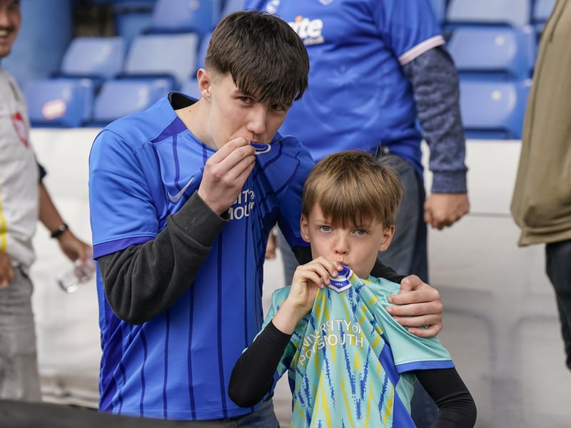 Kissing the badge!