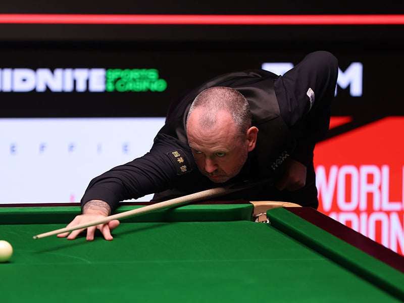 Three-time world champion Mark Williams is 18/1 to add a fourth title to his CV having reached the quarters following wins against Wu Yize and Hossein Vafaei. He's up against old rival John Higgins next.