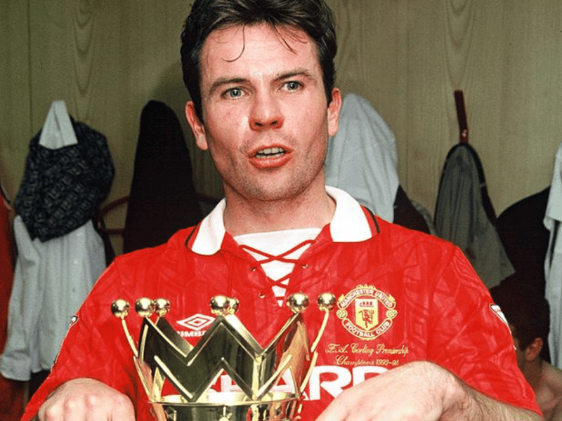 A four-time winner of the English Premier League, the versatile forward-turned-midfielder was a reliable squad player under Sir Alex Ferguson, contributing goals and tactical discipline across four title-winning seasons in 1992/93, 1993/94, 1995/96 and 1996/97. Won 10 other trophies during his time at Old Trafford, including two FA Cups.