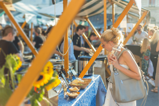 Indulge your senses at the Delicious Doncaster Food and Drink Festival. From Friday, May 2nd to Monday, May 5th, 2025, this festival will showcase a wide array of local and regional culinary delights in the heart of Doncaster 📌 Doncaster Town Centre, DN1.