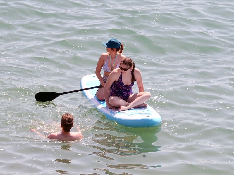 The people of Portsmouth are enjoying the sunshine as a mini heatwave hits. 

Picture: Sarah Standing (290425-5435)