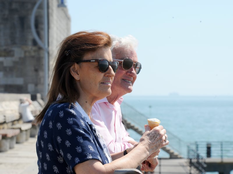 The people of Portsmouth are enjoying the sunshine as a mini heatwave hits. 

Picture: Sarah Standing (290425-5435)