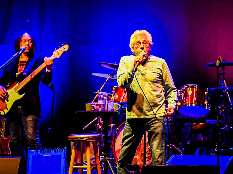 Linka Moja provided support for the rock legend.