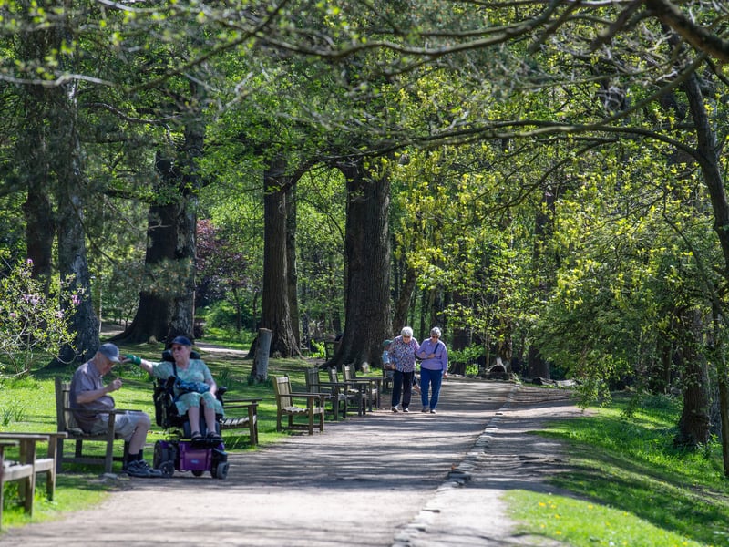 The ongoing "mini-heatwave" is expected to continue.
