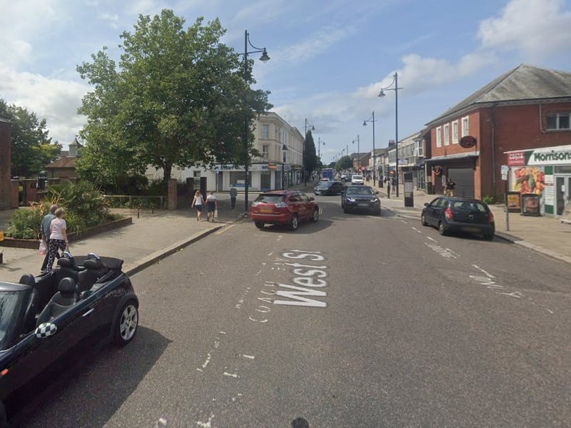The PO16 postcode which covers parts of Fareham and Portchester has a house market heat rating of 42 meaning homes are quick to sell in this area.