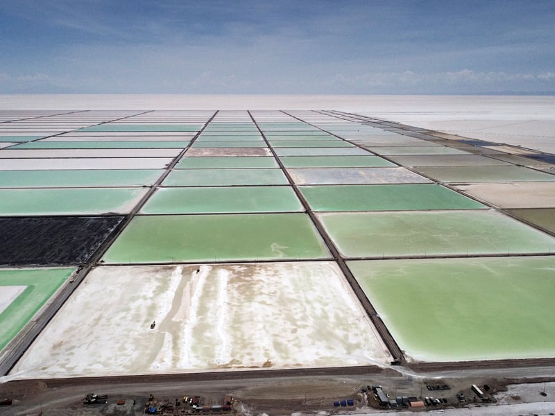 The vast, blindingly white salt flats of Salar de Uyuni created the surreal surface of the mineral planet Crait in The Last Jedi. Its unique and expansive emptiness provided a striking backdrop for the Resistance's final stand.