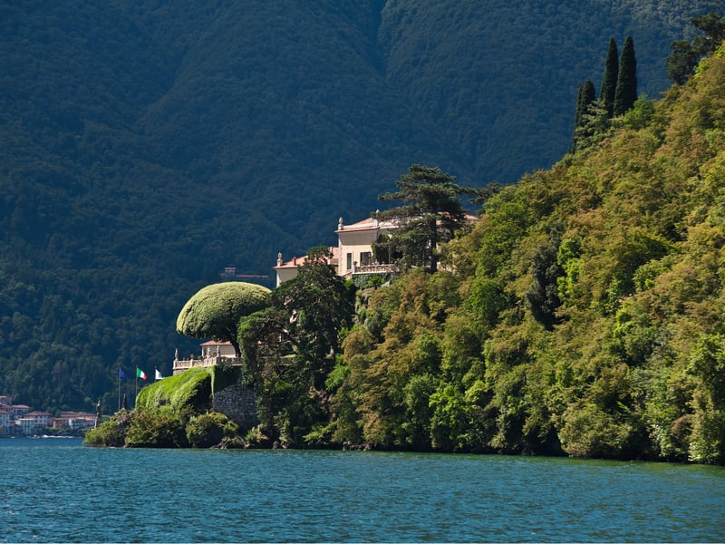 The idyllic shores of Lake Como served as the romantic retreat for Anakin Skywalker and Padmé Amidala on Naboo in Attack of the Clones. Its elegant villas and tranquil waters perfectly captured the blossoming love amidst political turmoil.
