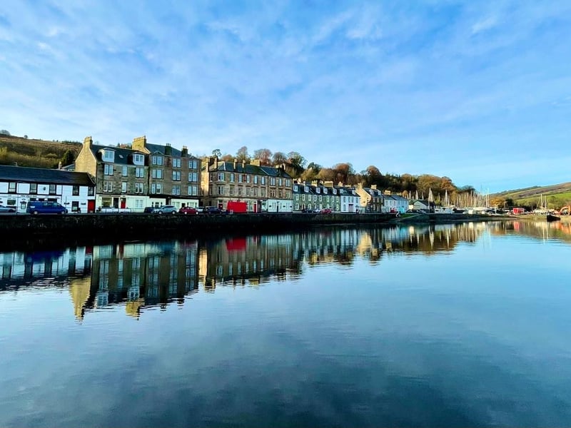 Another picture of Port Bannatyne in the sun.