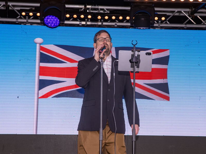Hundreds of people turned out to celebrate VE Day on Hayling Seafront over the weekend.

Pictured - Performers sang to the crowds

Picture: Alex Shute