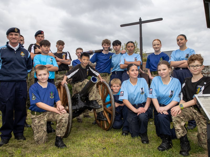 Hundreds of people turned out to celebrate VE Day on Hayling Seafront over the weekend.

Pictured - HMS Excellent Field Gun Crew

Picture: Alex Shute