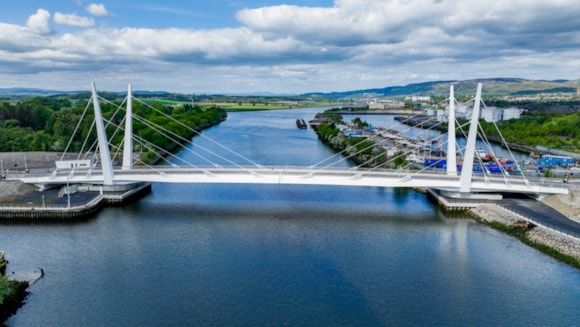 Renfrewshire: Total number of recorded crimes per 10,000 population - 518