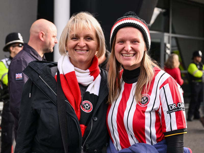Sheffield United fan gallery v Bristol City (a)