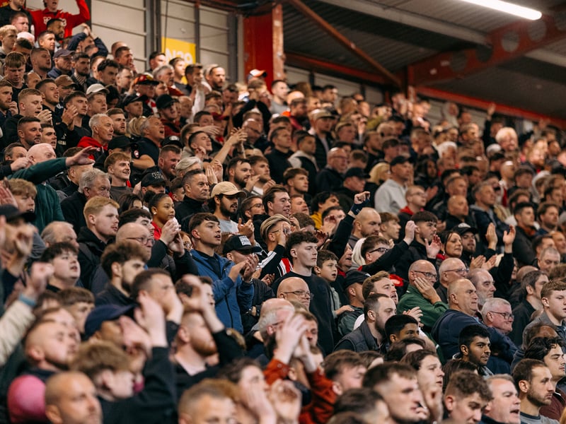 Sheffield United fan gallery from Bristol City (a)