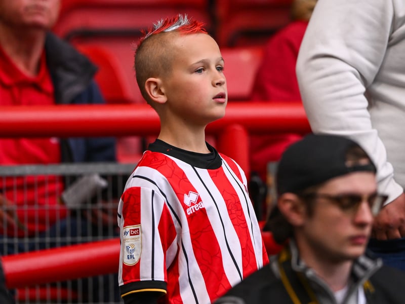 Sheffield United fan gallery v Bristol City (a)