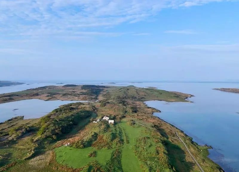 As part of the Ulva peninsula and the Isle of Danna estate, on the market in one lot is a three bedroom home, over 400 acres, outbuildings, loch frontage, a beach and two small islands.