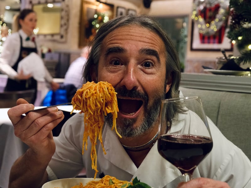 La Lanterna now has multiple locations located throughout the city, but its origins are back in 1970 when it was opened by Valerio Martinolli & Antonio Fassone. It lays claim to be the oldest family run Italian restaurant still in the hands of the original owners.