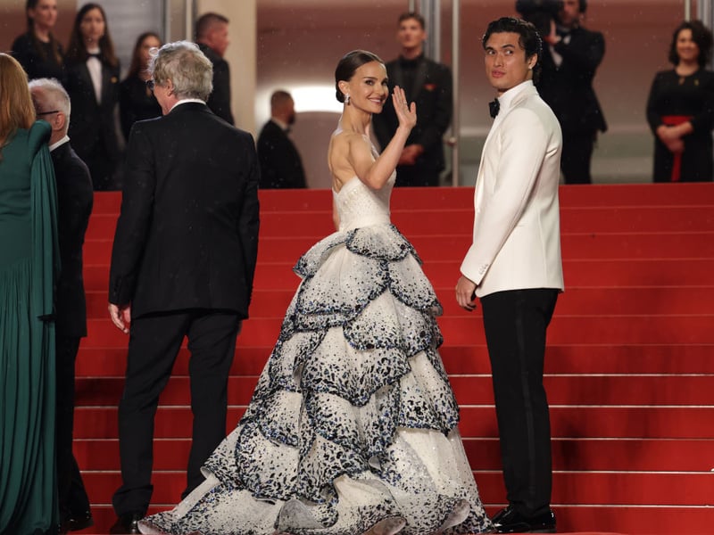 Best Dressed: Natalie Portman looked beautiful in a vintage inspired Dior couture gown with Chopard jewellery