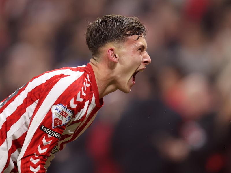 A quite remarkable first season as a full professional. The youngest ever player to start a play-off final and was in the XI on merit after handling the disappointment of not starting the semi finals with impressive maturity. There were some inevitable signs of fatigue in moments of the second half of the campaign but like so many of Sunderland’s squad, he’s now very well placed to kick on massively in his second campaign. 8.5