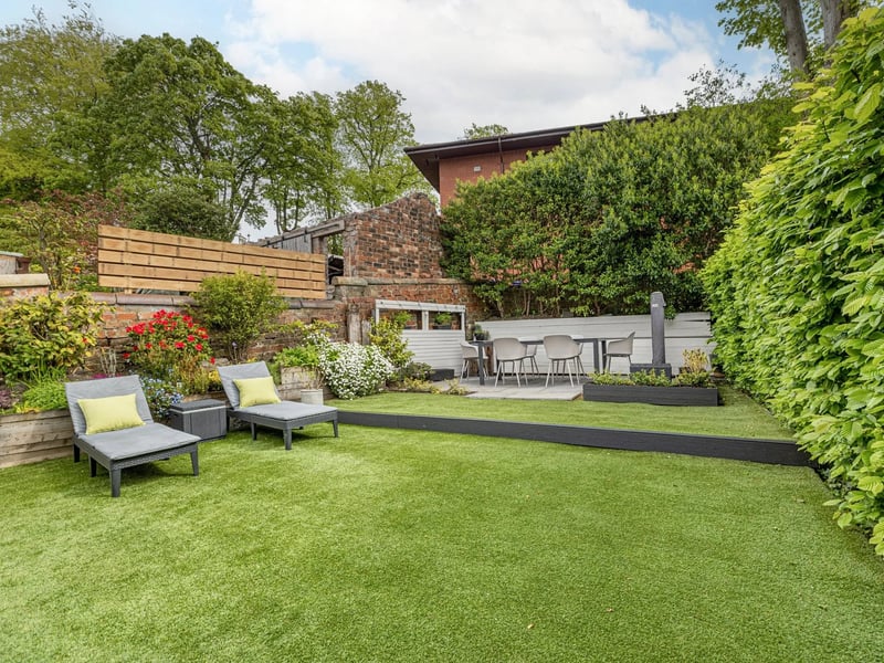 More seating and lounging areas in the garden.