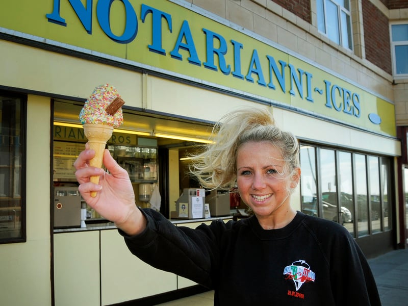 Rachel Rixon at Notariannis