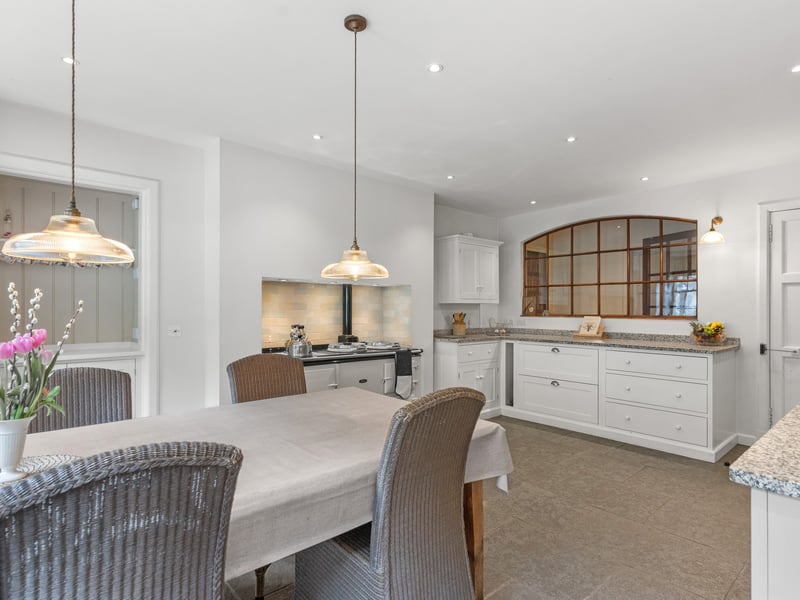 Carefully renovated by the current owners, the home pairs this period elegance with modern convenience, including a DeVol kitchen with granite worktops, a 4-oven AGA, and thoughtfully upgraded bathrooms.