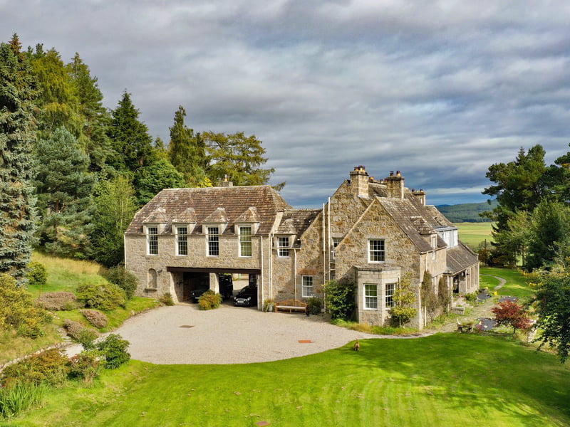 Broomhill House is an outstanding B-Listed Arts and Crafts country residence situated near the town of Aviemore and has enjoyed an interesting history since it was built at the end of the First World War.