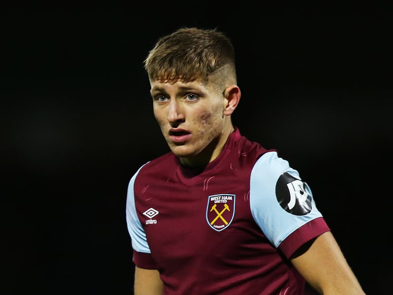 Age: 20. Position: Forward. L1 games this season: 43. Goals and assists: 9/3. Other key stats: 2 shots per game, 0.9 key passes. Rating: 6.73.