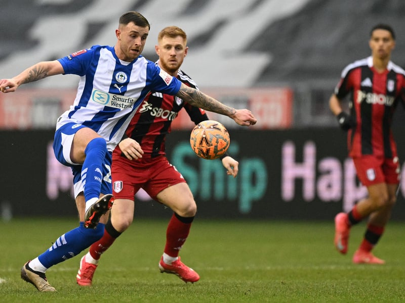 Age: 21. Position: Forward. L1 games this season: 43. Goals and assists: 11/7. Other key stats: 1.2 shots per game, 0-9 key passes per game, 69.8 pass success rate. Rating: 6.77.